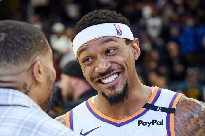 比尔买断后加盟快船：双赢的选择